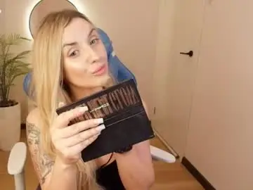 Chaturbate Sex Chat of mi1a_