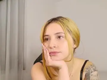 anniemora_ from chaturbate