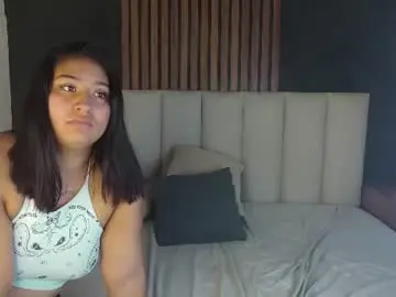 Chaturbate Watch Live Sex Cams of ariabennett__