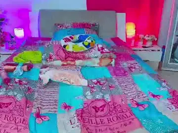 Chaturbate Watch Live Sex Cams of kendra_love31