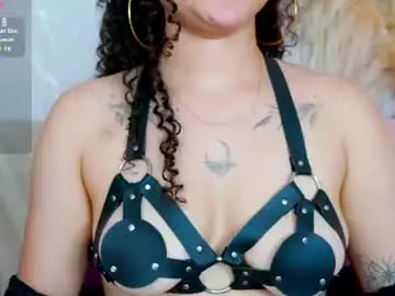 Chaturbate Nude Webcam of merida_bell18