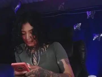Chaturbate Adult Webcam of ema_ploxx