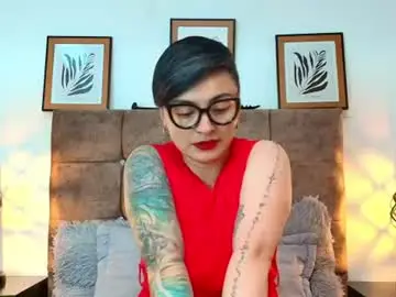 Chaturbate Adult Video Chat of kat_paradisse