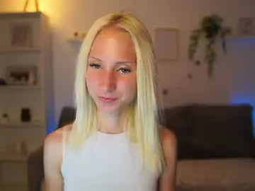 Chaturbate Live Sex of piper_perri_18