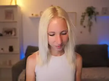 piper_perri_18 from chaturbate