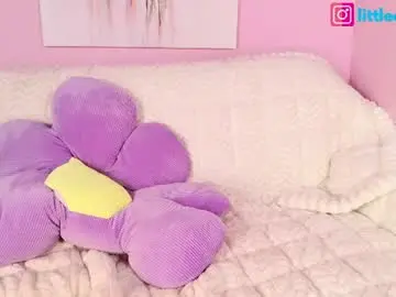 Chaturbate Private Sex Chat of little_effy18_