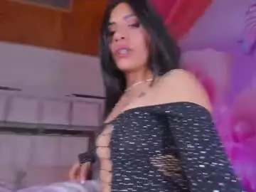 Chaturbate Live Sex of emili_clark