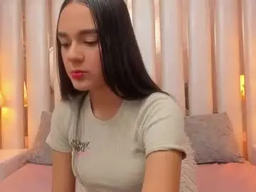 Chaturbate Nude Webcam of emmycruzz