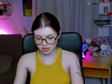 Chaturbate Watch Live Sex Cams of elyra_lir