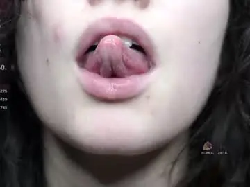indiramcclamroch from chaturbate