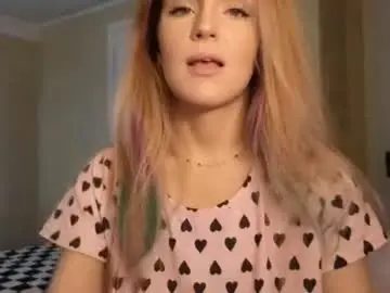 Chaturbate Nude Webcam of lilly_adams88