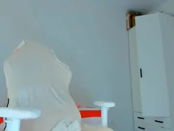 Chaturbate Adult Video Chat of showmejenny