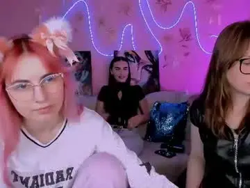 Chaturbate Live Porn of helli_belli