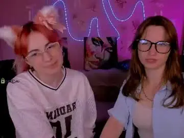 Chaturbate Adult Video Chat of helli_belli