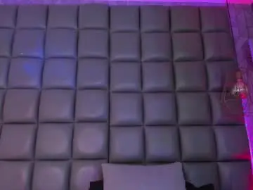 Chaturbate Free Porn Cam of kira_vance