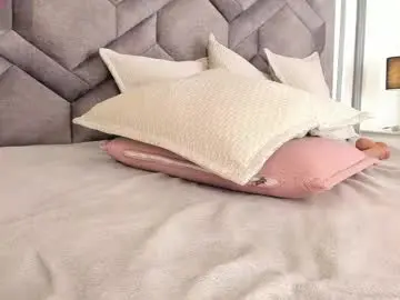 tahliamoreau from chaturbate
