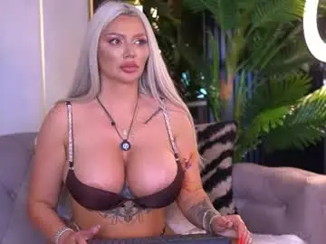 Chaturbate Adult Video Chat of blancheluxe