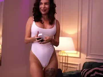 mirandaraye from chaturbate