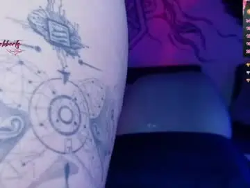 Chaturbate Live Porn of emi_roberts