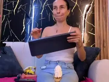 Chaturbate Adult Webcams of starlight_mature23_aws
