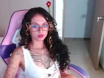 Chaturbate Nude Webcam of bluee_v