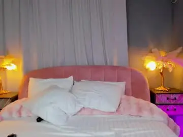 Chaturbate Live Sex Cam of amedeeabanks