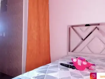 Chaturbate Live Sex Cam of brittanyjhonnns