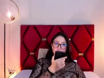 Chaturbate Free Porn Cam of emilyywatson