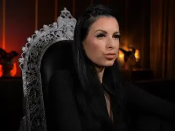 mistresskellykent from chaturbate