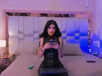 Chaturbate Nude Webcam of maddyperez8
