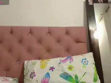 Chaturbate Adult Webcam of aurora_petit_