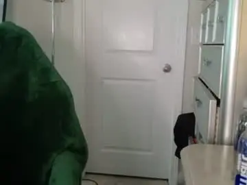 Chaturbate Live Sex Cam of butterflybootyy