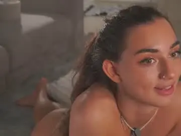 Chaturbate Live Sex Cam of dinacaguimbal