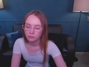 Chaturbate Live Sex Cam of floralarsson