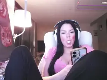 Chaturbate Free Porn Cam of tinykylie