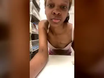 Chaturbate Best Webcam of ebonypetite15