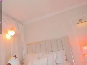 Chaturbate Best live sex cam show of your_petite18