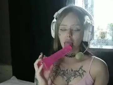 Chaturbate Free Porn Cam of dark_aangel