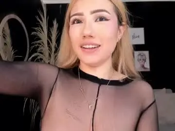 Chaturbate Sex Cam of isa_cortes_