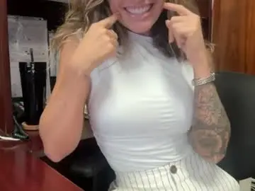 Chaturbate Sex Cam of madame_andi