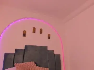 Chaturbate Adult Video Chat of naomi__lux