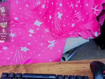 Chaturbate Live Sex Cam of saphiire_