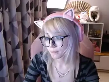 Chaturbate Sex Cam of danyelleeyermann