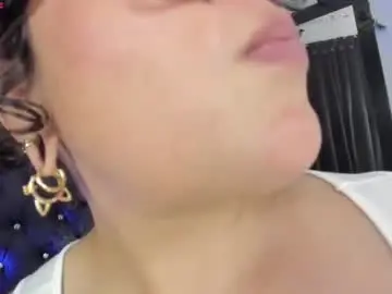 Chaturbate Live Sex Cam of goddess_arethaozz