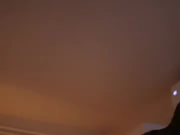 kyssaraplay from chaturbate