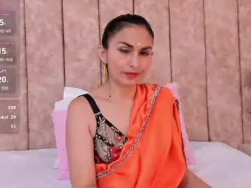 Chaturbate Live Sex Cam of shaliny_