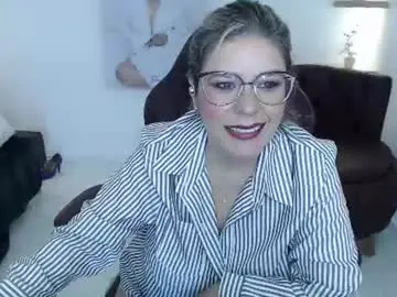 Chaturbate Live Sex Cam of diva_milf