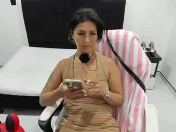 Chaturbate Live Sex Cam of nyxiia