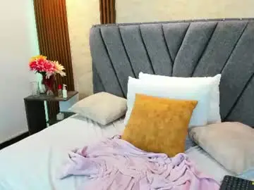 Chaturbate Best live sex cam show of sienna_lu
