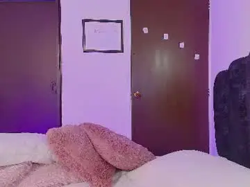 Chaturbate Live Sex Cam of maya_blue_
